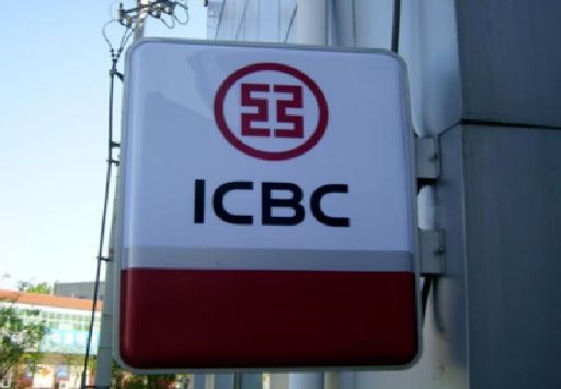 从江导致灯箱发黄的原因有哪些?