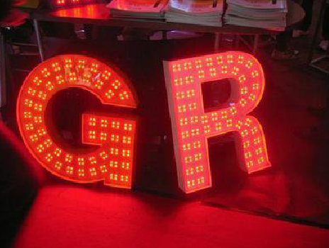 从江LED发光字常见的安装误区。